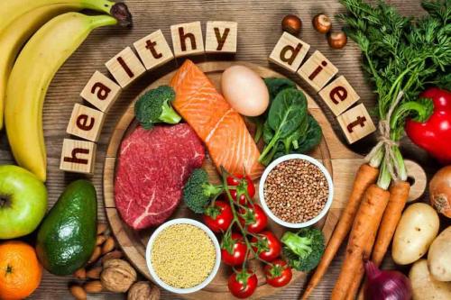 Healthy diet blocks around healthy food